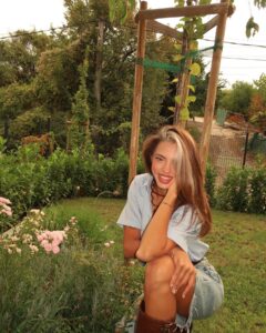 Actress Dara HD Instagram Photos and Wallpapers September 2024