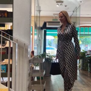 Daryna Trehubova Instagram - Прокинулася дуже раненько, щоб поговорити про хороше у рубриці «Раджу книжку» @snidanok
