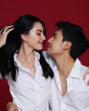 Davika Hoorne Instagram - ฉันต้องการเธอมากกว่าลมหายใจ 😚❤️ หูยยยยยยยยยยย @mine.media.official
