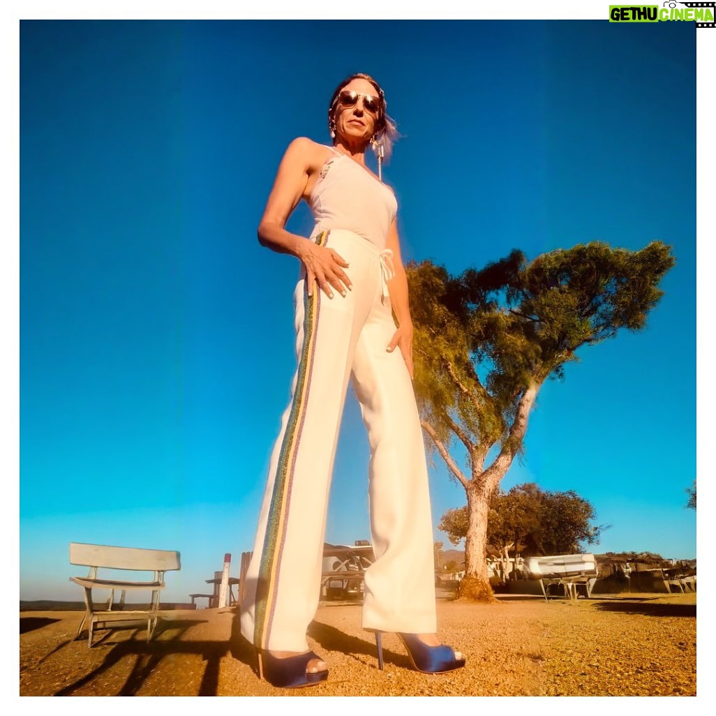 Debbie Gibson - 9.4K Likes - BIRTHDAY EVE 2024 💫
In the course of a day I often go to the outer edges of all of my emotions. I can cry til I’m hoarse and laugh til I cry, I can be anxious and dig deep to find my zen and meditate or nap to reset and in all of that, I am full present and alive. You see me onstage or on a red carpet and little do you know the tizzy I was in moments before full of social anxiety and kicking my own arse to get out the door. But I continue to show up with a sense of wonder because I always find surprises round every turn be it a new sight I see, inspiring people I meet, love that captures my heart, experiences that test my limits, a song that speaks to where I am like this one - thank you @coldplay - because here I am on the eve of my 54th circle round the sun and it “Feels Like I’m Falling in Love” with LIFE over and over again. This song sounds like hope. And I am nothing without hope. It’s at the forefront of everything I do. Yes… I am often sad. I often find myself in a state of grief and kick and scream and vent even in the context of my high class problems. But, thanx to my loving supportive spiritual family I am like a cat who always lands on her feet in a space where gratitude and ambition to be better and to put forth inspired art be it through pix and posts like this one or music or a friendly smile reigns supreme. It all shifts energy. It all matters. You all matter. Happy Birthday to me but happy new day to make a difference to you all ♥️🤘🏽😘
#birthday #gratitude #love #coldplay
White striped @zadigvoltaire pants and @manoloblahnik photos by ME ! 📷