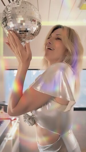 Debbie Gibson Instagram - SHAKE YOUR LOVE 37 🪩 Eve !!! 

Sometimes ya just gotta hang a disco ball in your RV and throw on something shiny and DANCE ! 💋

Dance like no-one’s watching tonite all of you beautiful people ! If your body won’t do it , take a journey in your mind.  Been there.  Love, Light, and Music to ALL ! 

#shakeyourlove #debbiegibson #music #popmusic #celebration #love #joy 

EPIC 🎥 @sarahs90sworld