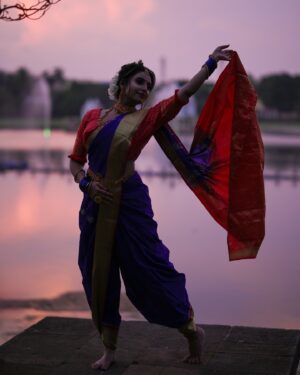 Debjani Deghuria Instagram - ⁠ ⁠”In every battle, we find our inner strength. Jaykara to our divine inspiration”

⁠ ⁠"Jaykara to the Almighty! Jaykara to our guiding light . 

.⁠ ⁠"May the power of the divine be with us. Jaykara, Lord, give us courage to face life's battles" …. Seeking blessings from the divine hands that shape our destiny. 
🙏🏻❤️🧿 "Karma is the law of the universe, live by it. 
Create your own destiny with good karma. Biswa Karma Puja" 🌷🙏🏻🫶🏻