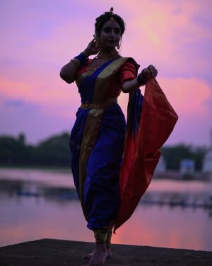 Debjani Deghuria Instagram - ⁠ ⁠”In every battle, we find our inner strength. Jaykara to our divine inspiration”

⁠ ⁠"Jaykara to the Almighty! Jaykara to our guiding light . 

.⁠ ⁠"May the power of the divine be with us. Jaykara, Lord, give us courage to face life's battles" …. Seeking blessings from the divine hands that shape our destiny. 
🙏🏻❤️🧿 "Karma is the law of the universe, live by it. 
Create your own destiny with good karma. Biswa Karma Puja" 🌷🙏🏻🫶🏻