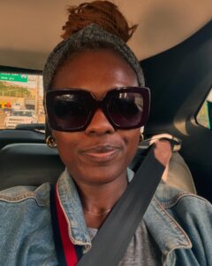 Actress Deborah Joy Winans HD Photos and Wallpapers November 2024