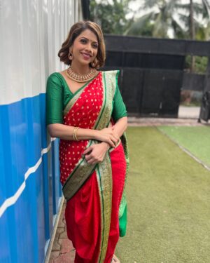 Deepali Pansare Instagram - ✨✨✨
P.C @rutwiktalwalkar 
Styled by @devika_manjrekar 

[being Rohini ] [lakshmichya pavalani] [star pravah]