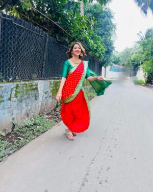 Deepali Pansare Instagram - ✨✨✨
P.C @rutwiktalwalkar 
Styled by @devika_manjrekar 

[being Rohini ] [lakshmichya pavalani] [star pravah]