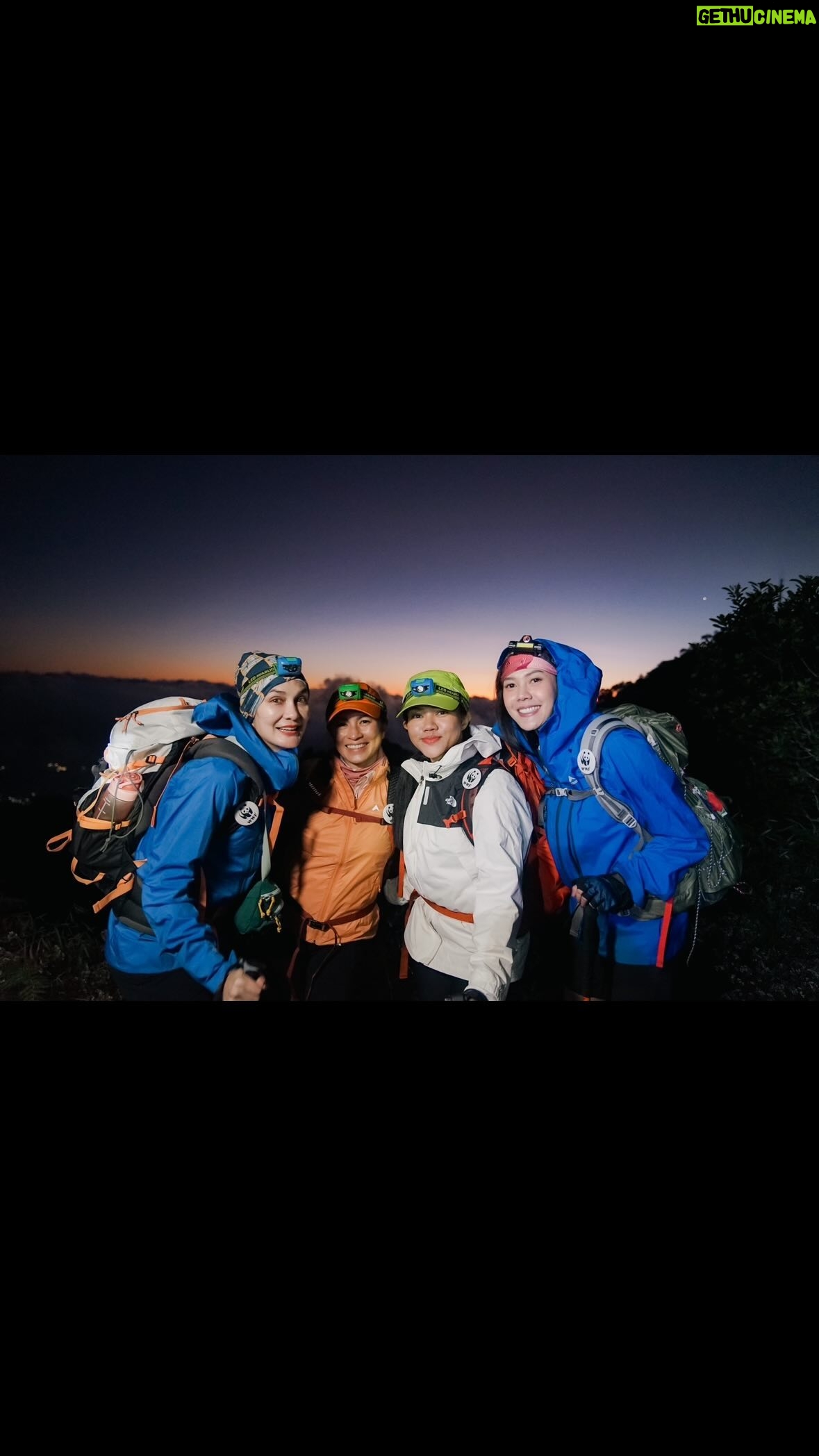 Della Dartyan - 106K Likes - Naik gunung tuh bikin nagih. Next kita naik kemana lagi ya?