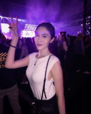 Denira Wiraguna Instagram - September’s new core memory : Unlocked. @brunomars concert last night ❤️‍🔥❤️‍🔥