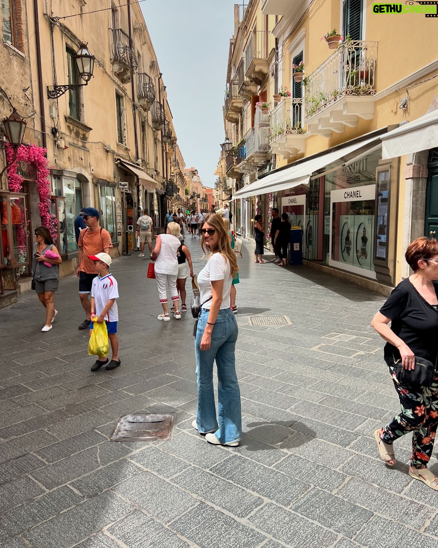 Diana Pereira - 1.3K Likes - Beautiful day …. A very beautiful city…