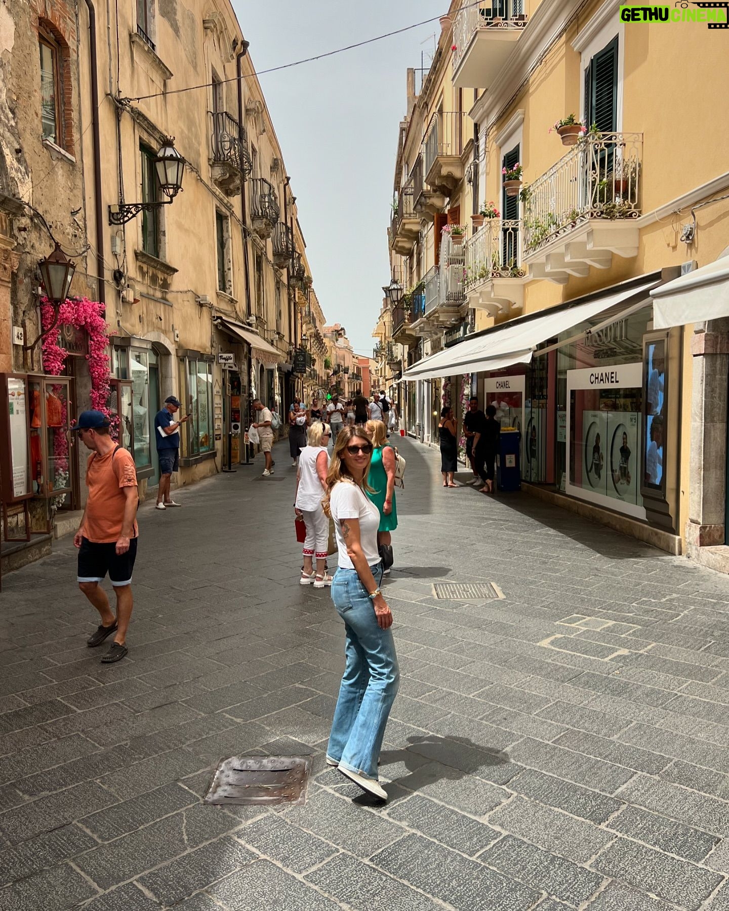 Diana Pereira - 1.3K Likes - Beautiful day …. A very beautiful city…
