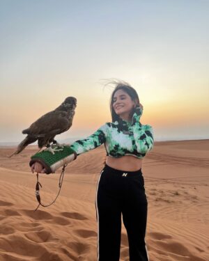 Drishti Thakur Instagram - Riding the waves of the desert dunes🏄‍♂️✨ #DesertSafari
