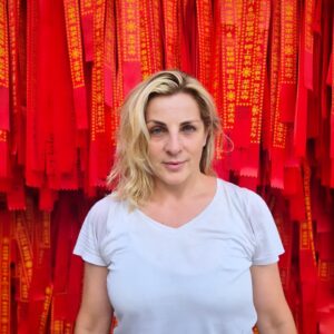 Elena Di Cioccio Instagram - #Cina2024 Dump ( 📸 @enrytrevi )
.
Il Rosso qui è uno stato dell'anima che desidera, anela, si strugge  e teme di non esistere davvero. ❤️