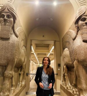 Elif Şafak Instagram - At the British Museum, this was an extraordinary event with the great Mary Beard. Flanked by remarkable lamassu sculptures, we talked about my new novel #thereareriversinthesky We talked about some of the central themes in the book, including cultural heritage and memory, and how these massive sculptures of Ancient Mesopotamian civilisations have ended up in the British museum. We discussed at length how leading museums today need to engage in the important debate about the complexities and mistakes of the past and how they also need to actively engage in finding a new inclusive narrative and a constructive way forward with regards to the future of these beautiful artefacts. We talked about some of the most complex and urgent and universal issues, including questions about cultural preservation, repatriation and international collaboration. Literature can be a calm and nuanced space to open up the most pressing issues of our times. Thank you for this magical evening. Being in the presence of objects so impossibly old was profoundly inspiring. With the amazing Helena Kennedy and @caoilfhionngallagher by a lamassu #culturalheritage #britishmuseum #lamassu #untoldstories #fictionmatters #storytellers 📚📚📚Yeni romanımla ilgili British Museum'da düzenlenen etkinlikten, tarih ve kültür ve edebiyat