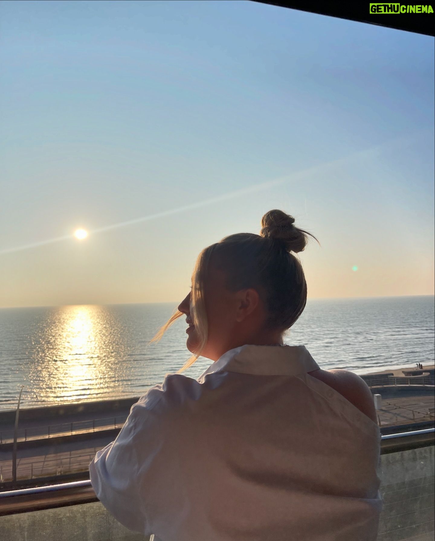 Ella Henderson - 3.8K Likes - BLACKPOOL 🖤 … it’s giving golden hour, dirty windows, tractor & tower 🚜🗼 … Very DEMUREEEE … xxx E x