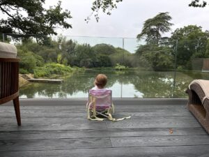 Ellen White Instagram - Amazing first family holiday @south_lodge 🐑 
It was incredible to wake up in our lodge and have breakfast lakeside 🤩 It was so much fun taking our daughter to her first spa day 😂 The robe was too cute 😍