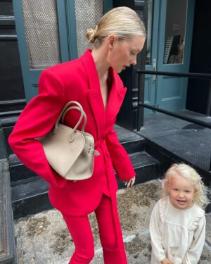 Elsa Hosk Instagram - Mommying around the city 🗽🍎❤️