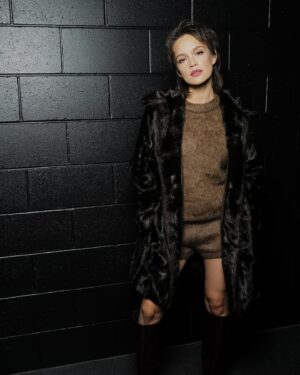 Emilia Schüle Instagram - brat or demure? 
@hm #hm anzeige