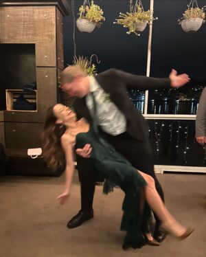 Emily Calandrelli Instagram - A moment for the dress and a moment for the blur 💃🏻🕺 

Congratulations Danny and Lauren!!! 👏🏻💍