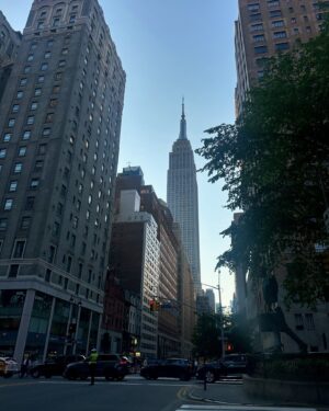 Emma-Louise Paton Instagram - Big 🍎