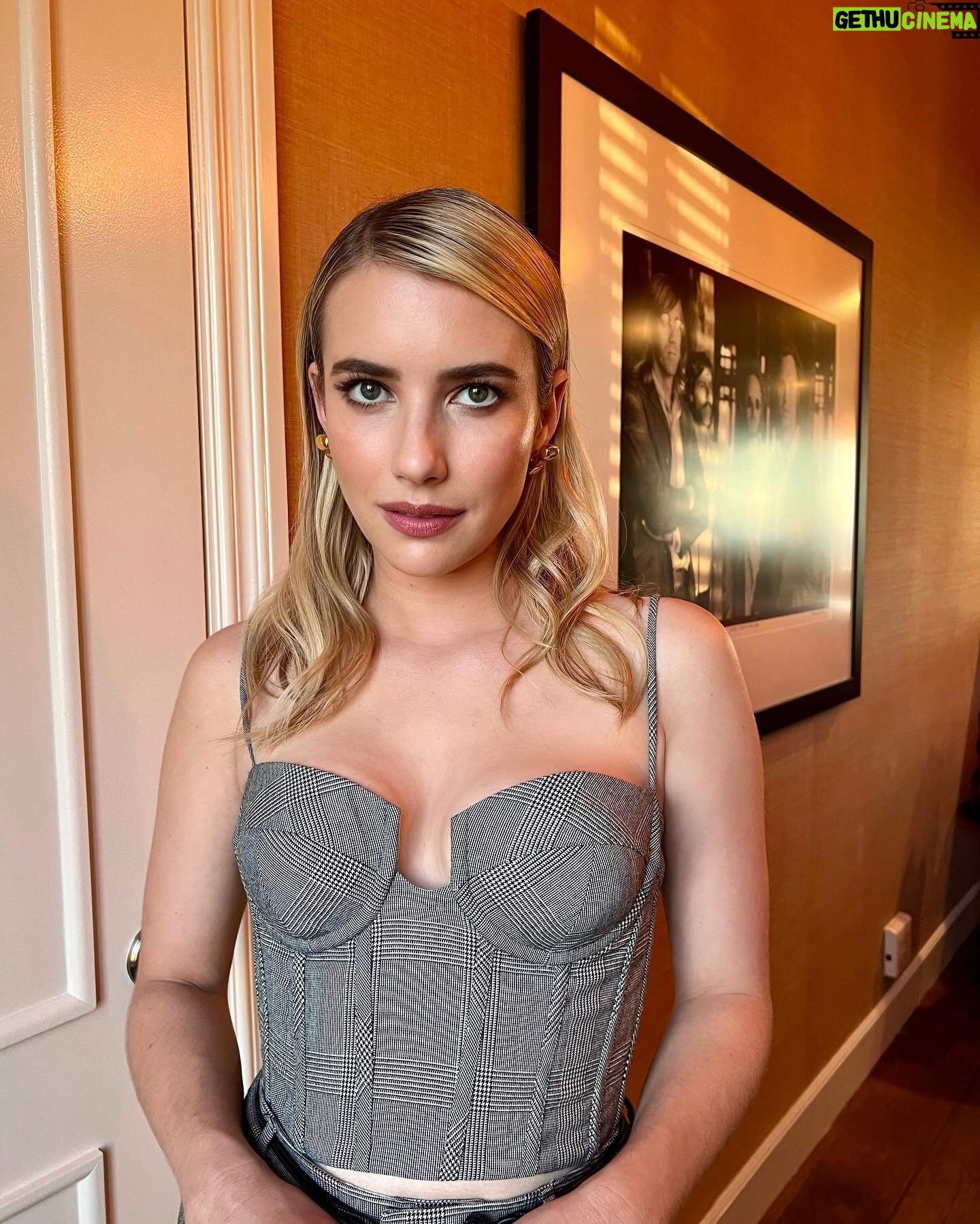 Emma Roberts - 504.6K Likes - tell me sweet little lies #tellmelies ā¤ļøāš„ @hulu streaming now ā¤ļø