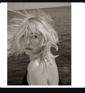 Emmanuelle Béart Instagram - 🤍 @ellefr  @verovatinos  @johnnollet @lisalegrand_makeup  @janwelters_official …..wind blows !!