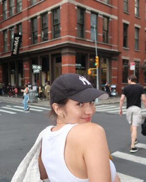 Enzy Storia Instagram - Hello NYC✨