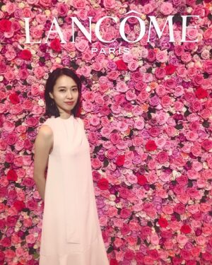 Erika Toda Instagram - 菊池さん
約6年半、役者として、一人の女性としても未熟すぎる私を気にかけ
多くの愛情と言葉をかけてくださり
また大きな期待をかけ見つめ続けてくださって
本当にありがとうございました
菊池さんの存在が私の支えであり
励みとなっていました
寂しすぎてまた涙が出てしまいそうです
これからも見守っていてください
心を豊かに
そしてリラックスしながら励んでいきます
またいつか現場に顔を出してくださると嬉しいです
いつか会える事を願って…

Love you…