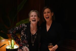 Erin Krakow Instagram - Just a couple of prairie girls! 
Grateful and honored @melissagilbertofficial has joined us in Hope Valley! Total pro, so down to earth, sweet as pie - and fun at parties. 😜

📸: @ricardo.hubbs.photo