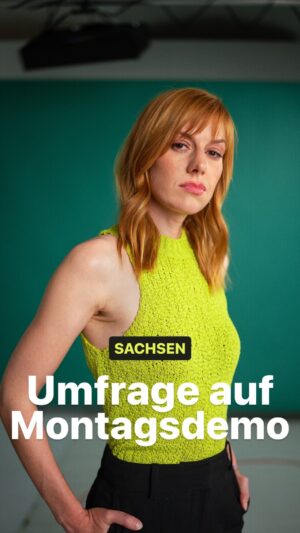 Eva Schulz Instagram - Zum Konzept von „Deutschland, warum bist du so?“ gehört es, auch mal zu zeigen, was sonst rausgeschnitten würde. In der Hoffnung, dass Leute dadurch besser verstehen, wie, wofür und unter welchen Bedingungen wir Journalisten arbeiten. 

Wie findet ihr das? Glaubt ihr, es kann helfen, verlorenes Vertrauen zurückzugewinnen?
 
Zwei der drei Filme laufen heute Nacht übrigens im Fernsehen – ab 00:15 Uhr im ZDF 🌝 Ihr findet sie  außerdem auf YouTube und natürlich in der @zdfmediathek 📲 Link im Profil!