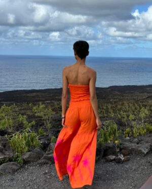 Ève Gilles Instagram - Un peu de mes vacances à la Réunion 🇷🇪 
(J’étais obligée de mettre la dernière parce qu’elle me représente parfaitement 😂)