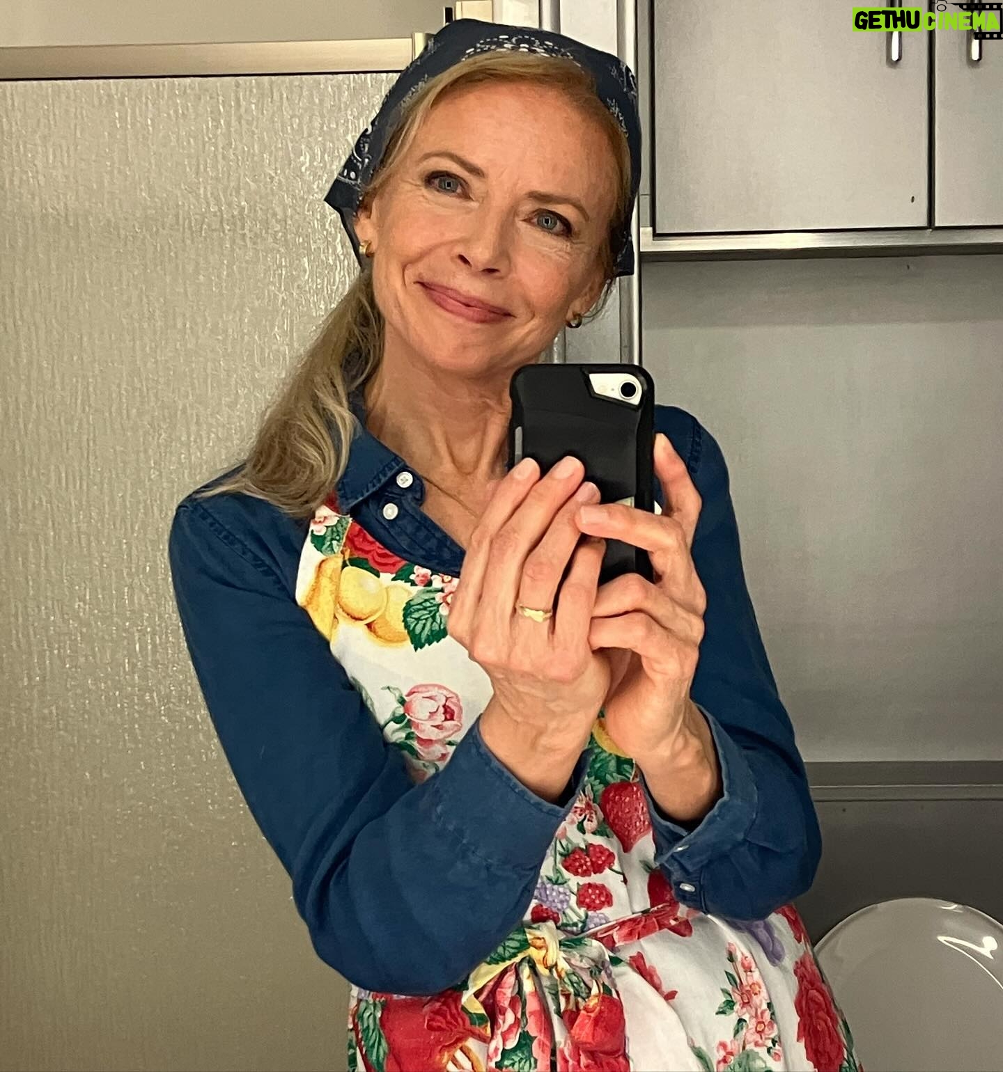 Faith Ford - 1.8K Likes - Hey y’all! Just a quick #bts selfie of Mama Marilyn, my character in #theengagementplan , streaming now on @greatamericanpureflix and coming soon on @greatamericanfamily We had so much fun shooting this film! Such a sweet story! Great cast! @thetedmcginley #juddnelson @evalarue @schumacher_jack @mialuciapollini @ericlutzofficial @emtopp Hope you all enjoy watching as much as we all did making it!🙌🏼 Have a great Labor Day weekend! 🍿🎉♥️