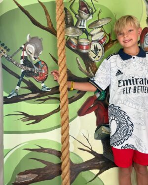 Fergie Instagram - Happy 11th birthday, Axl Jack! 
It is so fun watching you grow in every phase of your life. Seeing soccer through your eyes makes me feel like a kid again. No matter what jersey you’re wearing I’ll always be your biggest cheerleader for anything you want to do in life. I love you beyond words ♥️ ♥️