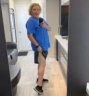 Fortune Feimster Instagram - Some of you seemed surprised by my legs in my tiny towel photo. You mean these ol’ gams? 🤣