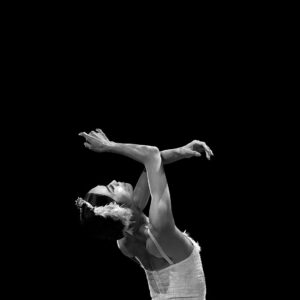 Fumi Kaneko Instagram - The Dying Swan 🩶

First time dancing this masterpiece, 4 performances altogether in Cape Town @artscapetheatre 🦢 each time found different feelings and emotions. I was really sad not to be dancing @vadimmuntagirovofficial first time creation we were working on together, but he still gives me the biggest inspiration and smiles even in a tough time 😇 

Really appreciate the love and warm support I felt from the audience. 🙏🌟✨💫 

And thank you @ruthsmithcreates for capturing these moments 🪽