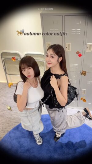 Furby Chen Instagram - 有看到卡愛的鬼臉嗎🤡
沒看到請重新播放
-
CT MOON九月新品明天晚上八點上架
🤎這次先從色系開始換季
一起陷入溫柔秋天🍂