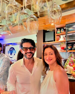 Gauri Pradhan Tejwani Instagram - The woman  who inspires me to be better everyday ..❤️❤️
#hitentejwani #gpradhan #love #grateful #wcw #wednesday #goodvibes