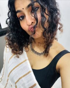 Actress Gayathri Ashok HD Photos and Wallpapers January 2025