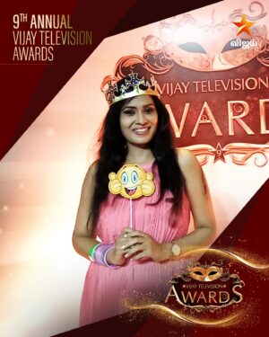 Gayathri Sri Instagram - #AahaKalyanam Team #GayathriSri #Rajyalakshmi #Sridhar #Shilpa #9thAnnualVijayTelevisionAwards #Prelude - Today  @ 4:30 pm #VijayTelevisionAwards #VTA #9VTA #VijayTelevision #VijayTV