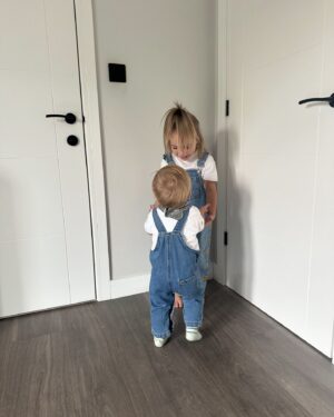Gemma Atkinson Instagram - I give it 2 years until she’s “too cool” to dress the same, until then I’m milking it! @gorka_marquez  Guess who’s gonna be the family of 4 full tracksuit w**kers on our next holiday? 😎😂