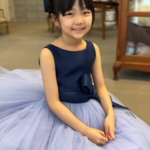 Gi So-you Instagram - 예쁜  #브떼뜨드레스 👗  입고  공주된날♡♡♡
못 고르겠따~~~ 다 너무 이쁘잖아 😭 
ㆍ
ㆍ
ㆍ
ㆍ
@vedette_dress 
ㆍ
ㆍ
ㆍ
#기소유#브떼뜨드레스 #너무예쁜드레스 #연기하는기소유 
#예쁜드레스많이입어서행복했음 #연기더열심히하자