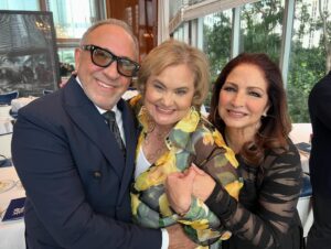 Gloria Estefan Instagram - What a great birthday celebration!!! Love to my family and friends and everyone who made this day soooo special!!! Love you all! ❤️🥰🎂🙏🏻🤩🥰❤️