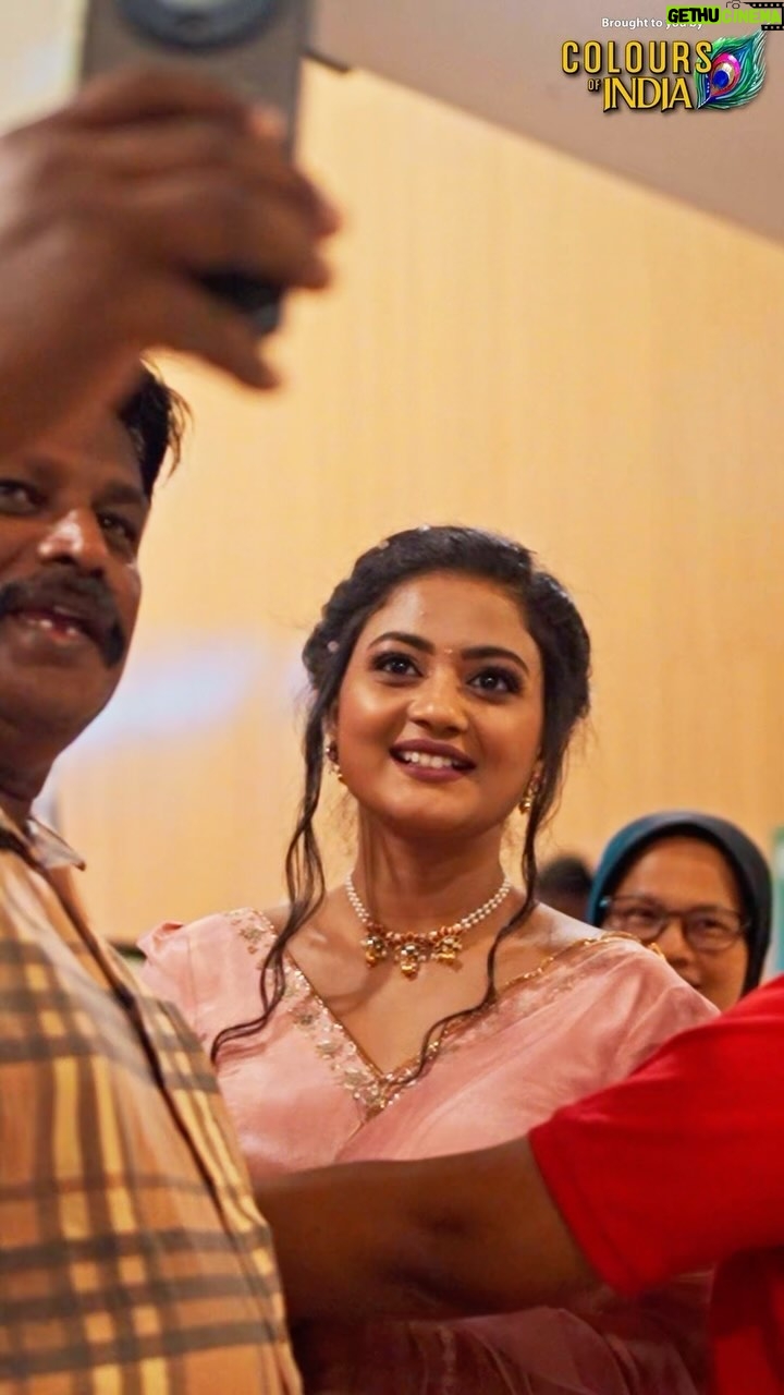 Gomathi Priya - 23.1K Likes - “Grateful for the wonderful time at
WORLD CLASS
DEEPAVALLI FESTIVAL
& TRADE EXPO W Special Thanks to MALAYSIA
Makalee who joined, and a special shoutout to ‘Colours Of India’ for the amazing experience. Let’s carry this spirit of celebration forward! #tropicanagardensmall #11septo16sep #coloursofindia do you guys like my makeover