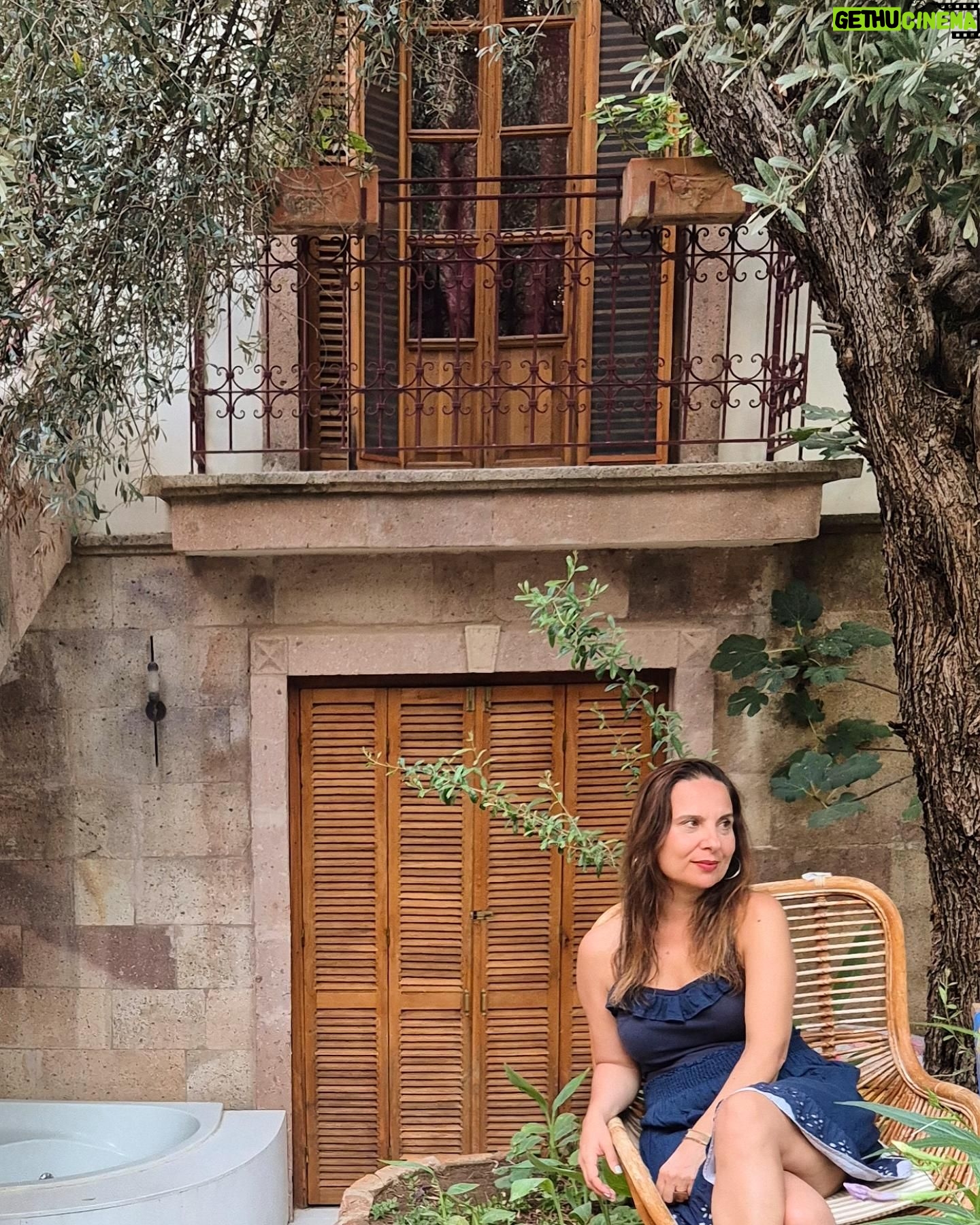 Goncagül Sunar - 3.4K Likes - Son yazlıklar 🌻✨️Toscana 😉