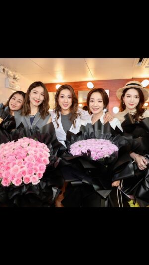Grace Wong Instagram - It was so hard to keep the secret from you… but SURPRISE!!!! 🥳🥳🥳🥳🥳

Hope you feel all of our love Linda! You are truly an Angel to me ever since I entered into the industry. I’m grateful to have you as one of my closest sisters and friend. 🥹🥹🥹 Thanks for always supporting me n my dreams and always believing the best in me n for me! 

I love that you’ve stayed true to yourself all these years, always shining light and love to everyone around you! Yes, you are an amazing mama of 3, a lovely wife and a GREAT FRIEND!!!!!! 🤗🤗🤗

I LOVE LOVE LOVE LINDA! 💜💜💜
Good show to all your concerts coming up dear! Big kiss and hug! See you soon 😘😘😘 @chungkayanlinda 

Leanne, Christine and Lizzy! I had sooo much fun 🤩 n this road-trip with you girls! Can’t wait for our next adventure to… 😇😇😇 Love you girls! 

#AmazingEsthers 
#Surprise
#BetterTogether😚