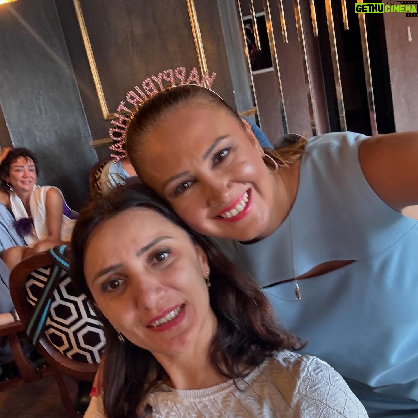 Gülden Avşaroğlu - 493 Likes - Partiler dostlarla güzel 🧿🧿🧿 #kiraz10yasinda🌸 🦋
