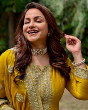 Gurdeep Kohli Instagram - Festive ready…. And you????
#letthefestivitiesbegin🎉 #instafashion #lovemylenses📸📸 #instagram

Hair @vaishairstylist 
Makeup @makeup_by_mujahid