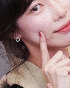 Ha Da-in Instagram - 소중이들, 지훈이 연극행👆🏻👉🏻👈🏻👇🏻
미소가득 #인생네컷
The NUTS #너츠 ✌🏼👍🏼