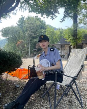 Ha Yoon-kyung Instagram - #아무도없는숲속에서 🖤