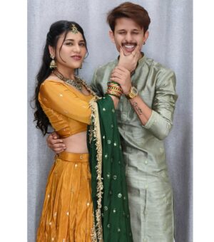 Hamida Khatoon Instagram - Happy Rakshabandhan ❤️ 

Lehenga designer:- @sia_by_ss 

Jewellery:- @navkar_boutique 

Makeup:- @chetanamakeovers 

Hair:- @makeovermagic_veekshitha 

Ayaan designer:- @terzeebyzeeshanazamali 
Style by:- @zeeshanazamali 

#hamida #hamidakhatoon #rakshabandhan #instagram #brother #sisters #savegirls