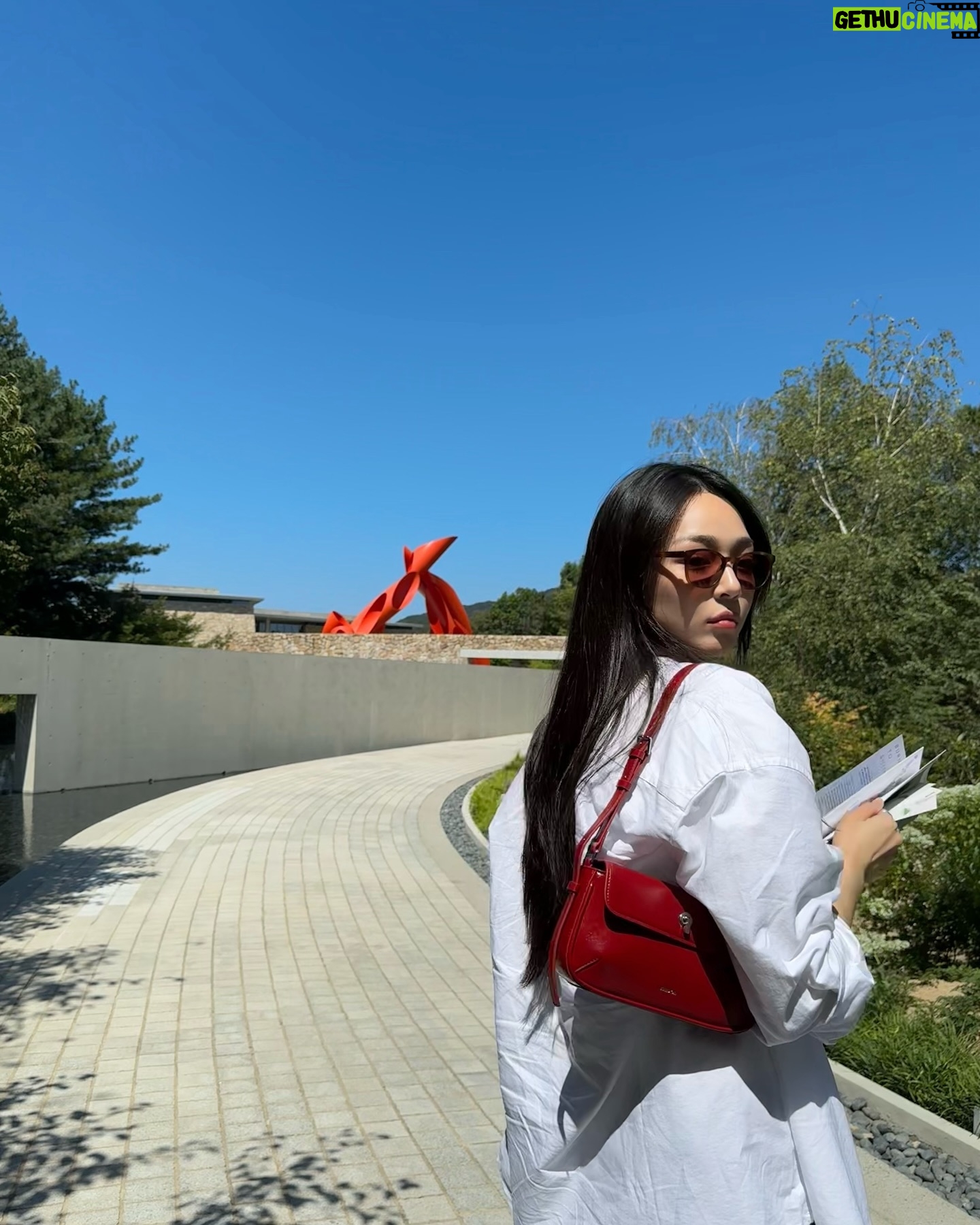 Han Jae-in - 8.9K Likes - 다들 즐추❤️🍁🍂🤎